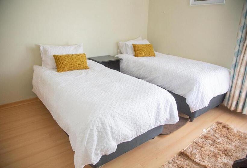 Номер Стандарт, Sojourners  Rest House