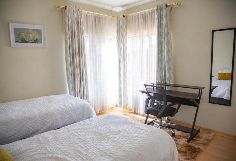 Номер Стандарт, Sojourners  Rest House