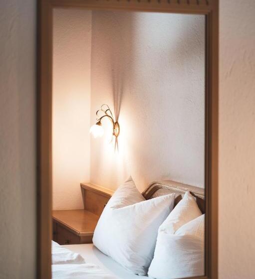 Номер Стандарт, B&b Frohsinn