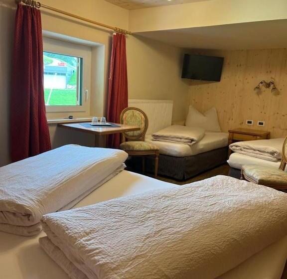 Семейный Номер, B&b Frohsinn