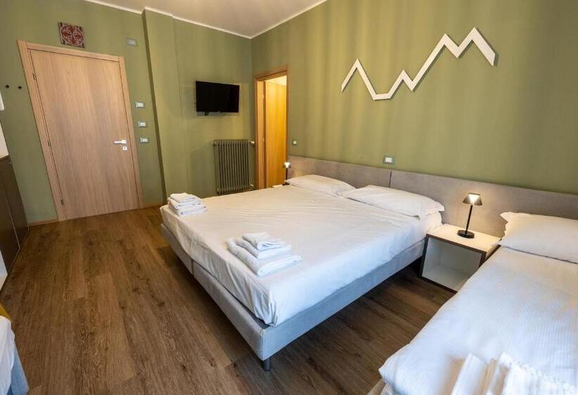 غرفة قياسية ثلاثية, Casa Alpina