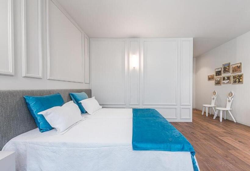 اتاق لوکس با بالکن, Guestready   Jardim Das Oliveiras Guesthouse   2