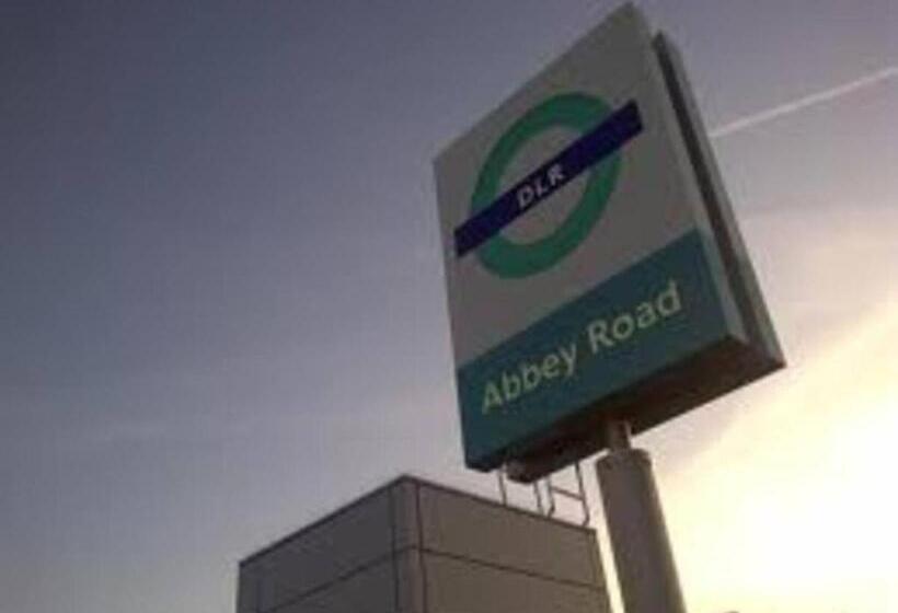 带共用浴室的标准房间, Private Stay @ London Stratford