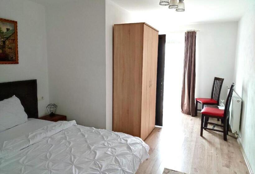 스탠다드 발코니 룸, Regal Guest House