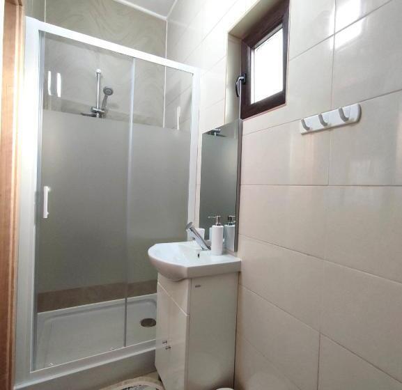 스탠다드 테라스 룸, Regal Guest House