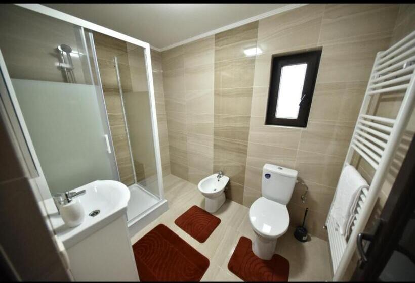 Номер Стандарт с Балконом, Regal Guest House