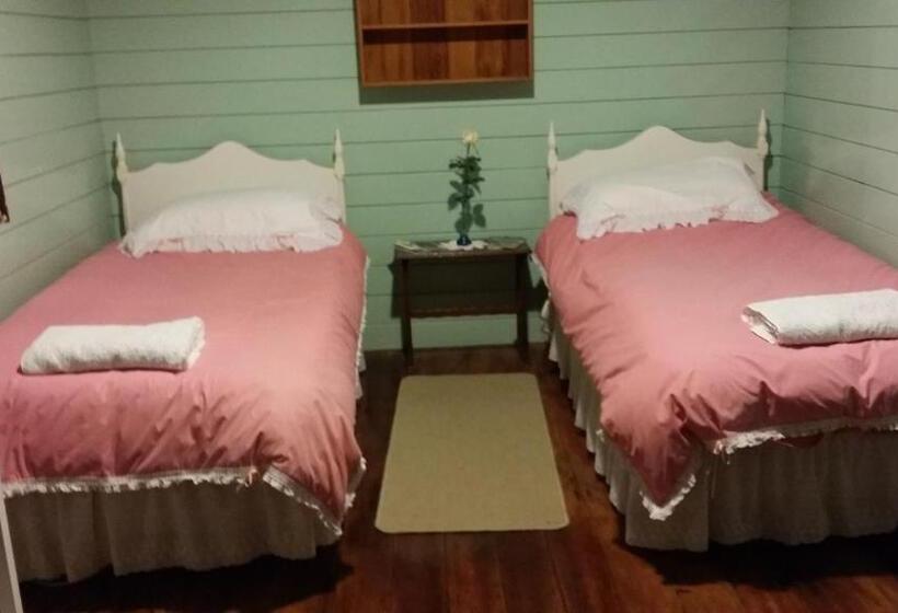 Номер Стандарт, The Whare Rural Retreat