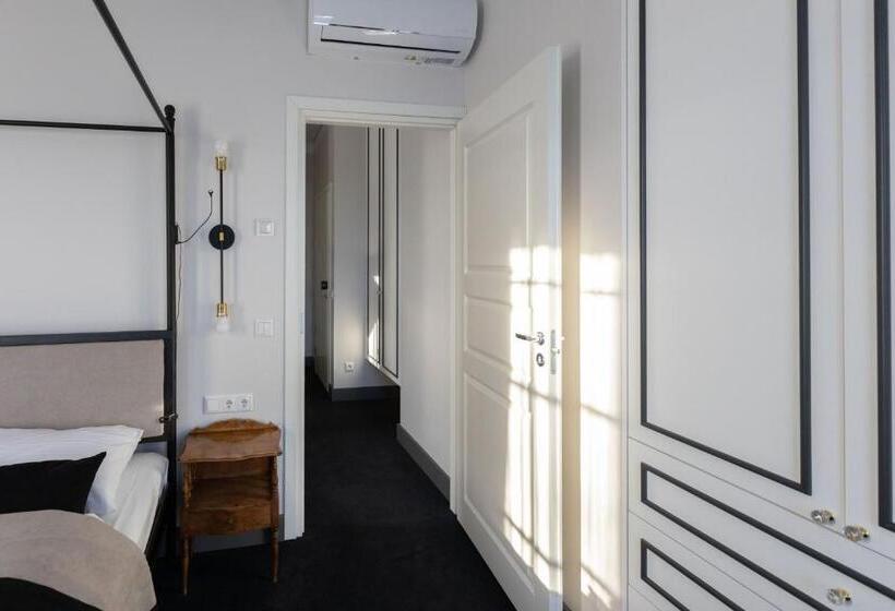 带阳台标准四人间, Vilnius Legends House I Best For Families I Free Parking