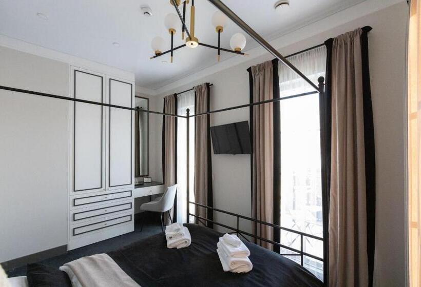 带阳台标准四人间, Vilnius Legends House I Best For Families I Free Parking