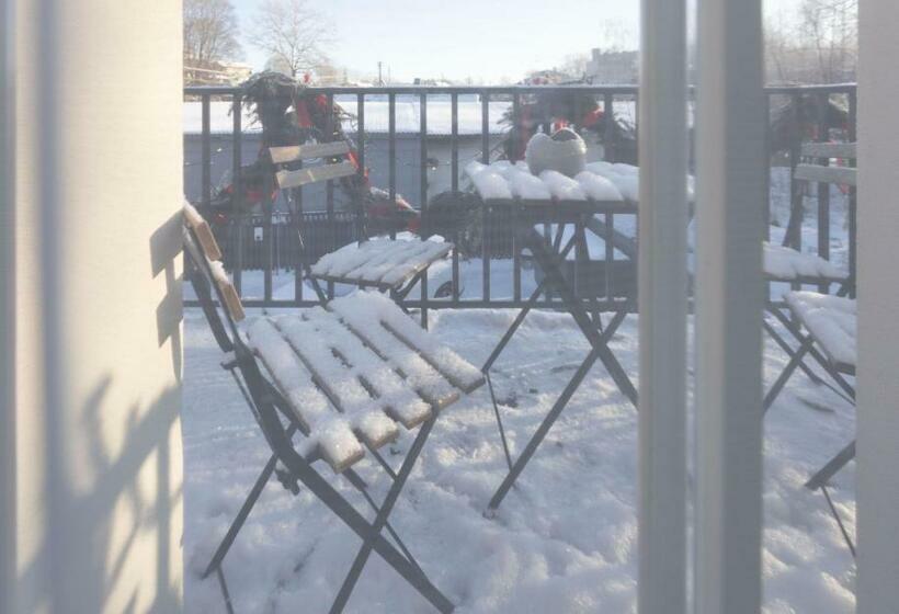 带阳台标准四人间, Vilnius Legends House I Best For Families I Free Parking