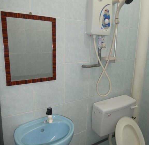 Номер Стандарт, Tit Motel