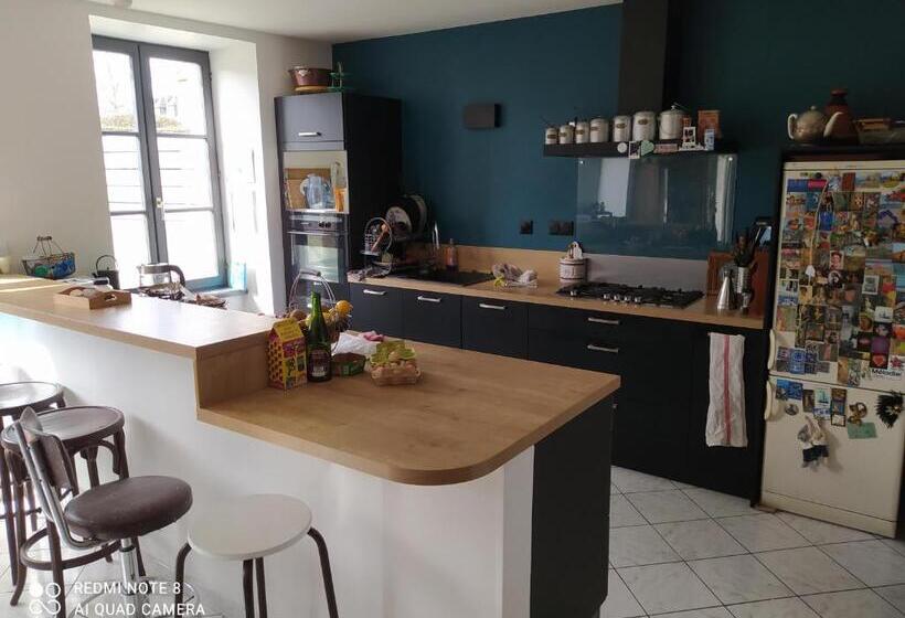 Номер Стандарт, Ker Anahid   L Atelier