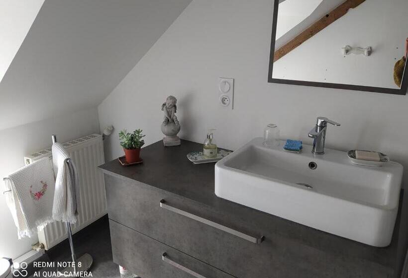 Номер Стандарт, Ker Anahid   L Atelier