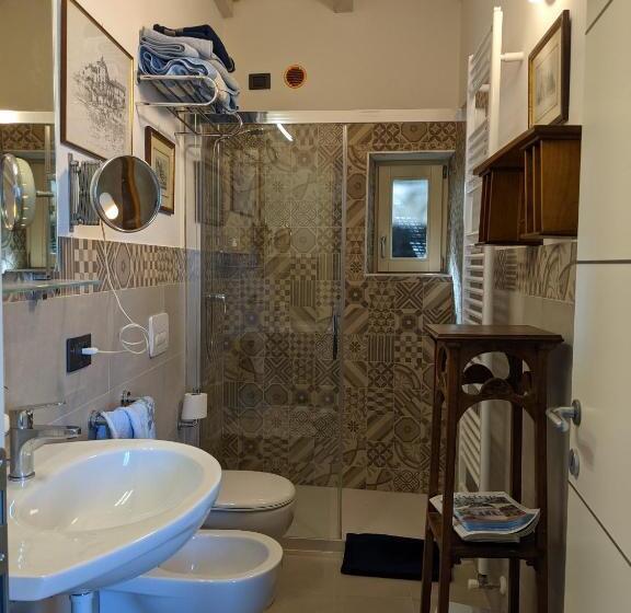 Standard studio with lake view, Ratto Del Gallo