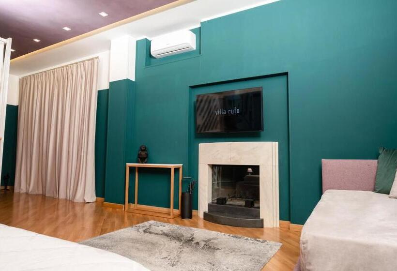 اتاق لوکس با تخت بزرگ, Villa Rufo