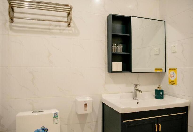 جناح عائلي, Amphitrite Resort