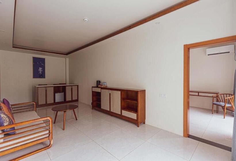 جناح عائلي, Amphitrite Resort