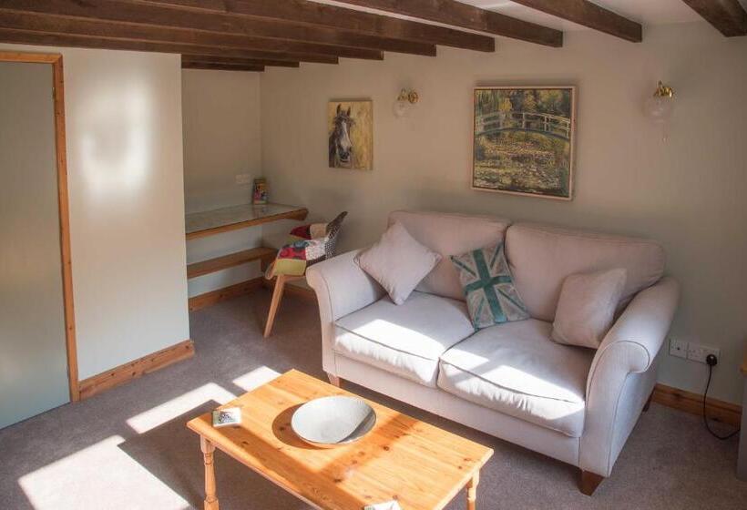 标准工作室, Lower House B&b Adforton