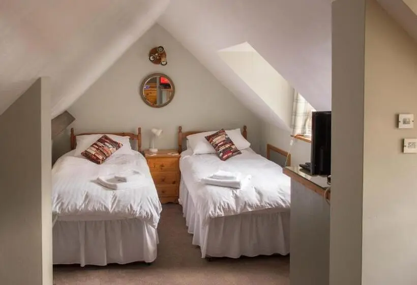 スタンダードスタジオ, Lower House B&b Adforton