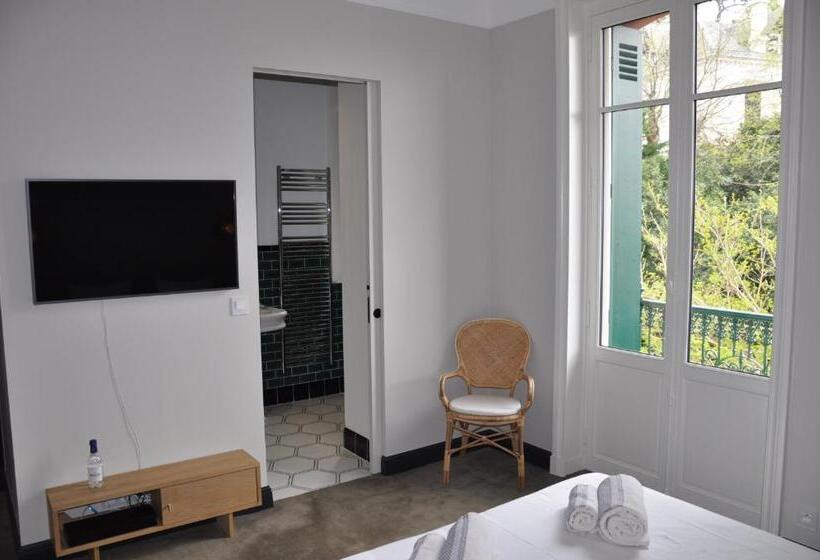 اتاق استاندارد با تخت بزرگ, Les Villas De La Ville D Hiver Palissy