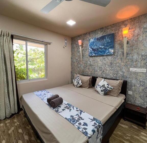 اتاق لوکس, Daisy Cottage Dhangethi