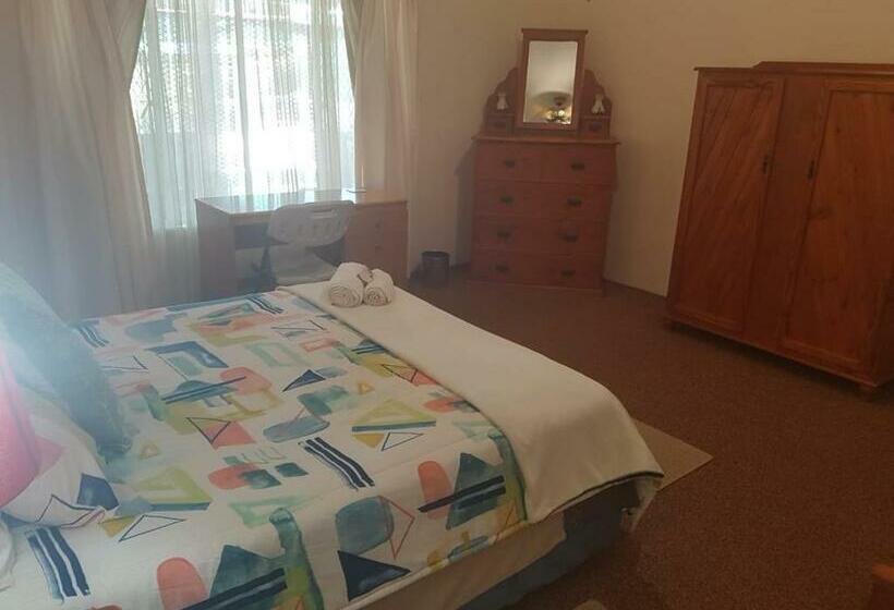 バス共有のスタンダードルーム, Orangeriverguestfarm