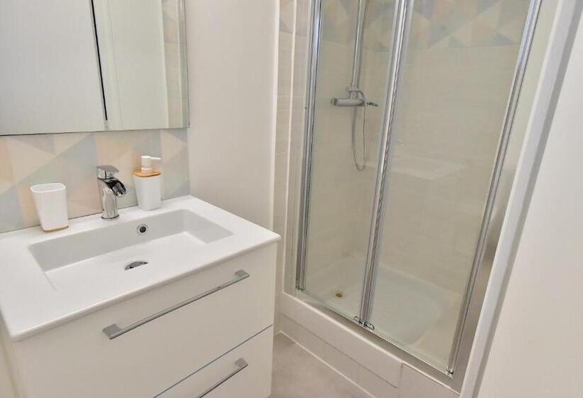 带1个卧室的带阳台的公寓, Welcome Home