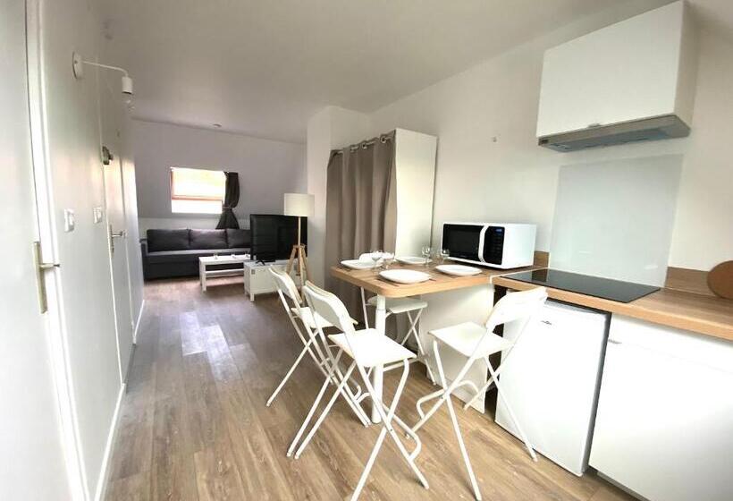 带花园景观的标准工作室, Welcome Home