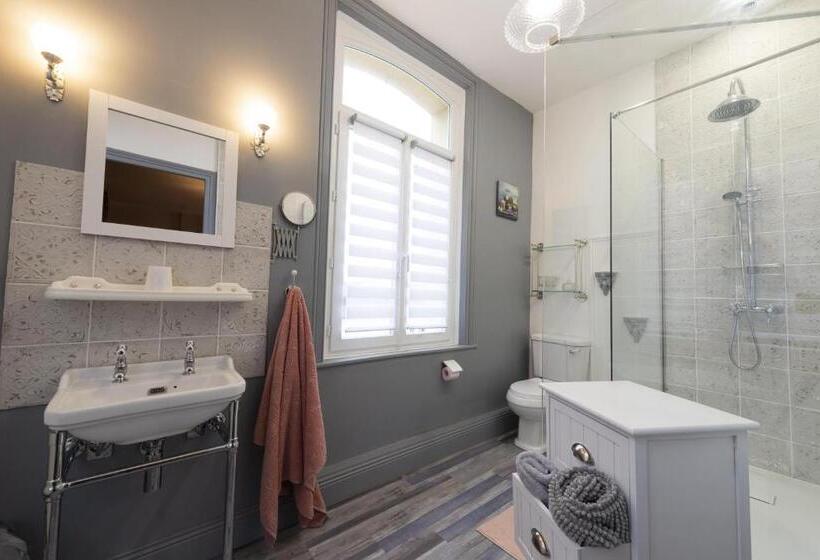 Standard room with outdoor bath, Domaine Les Tilleuls