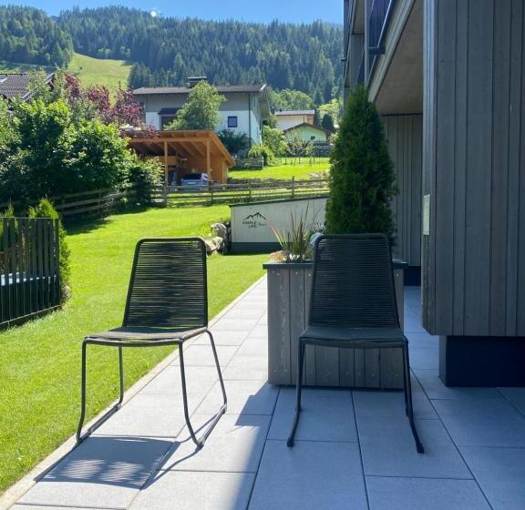 Апартаменты 1 Спальня с Террасой, Simple Life Apartments