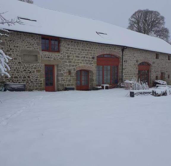 4인용 스탠다드 룸, Auverg Nature Chambre Combrailles