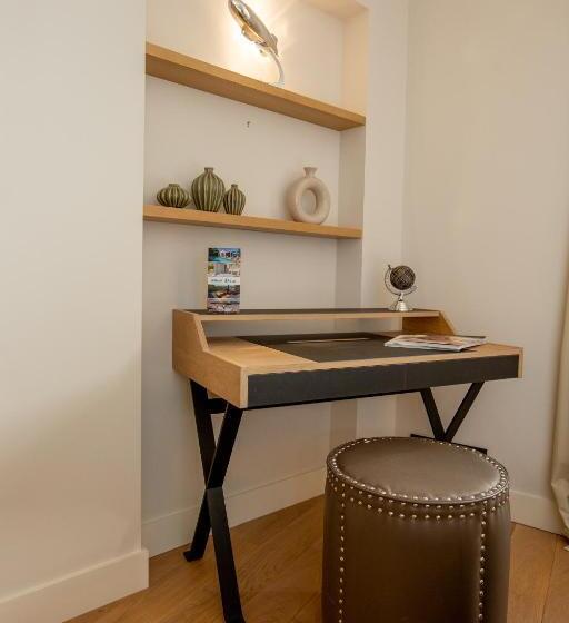 带1个卧室的带阳台的公寓, Beau Clocher