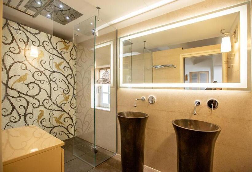 带1个卧室的带阳台的公寓, Beau Clocher