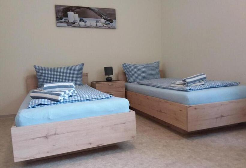 غرفة قياسية حمام مشترك, C&c Gästehaus Bückeburg