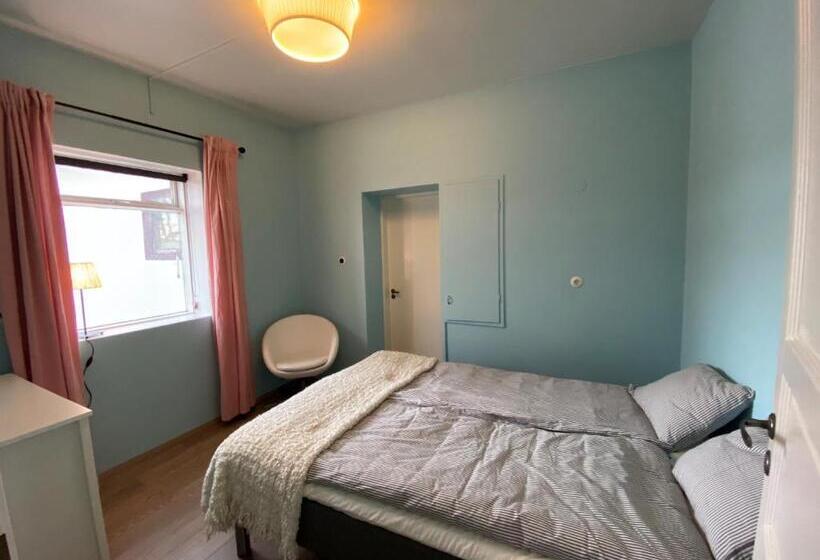 اتاق اکونومی, Helluland Guesthouse