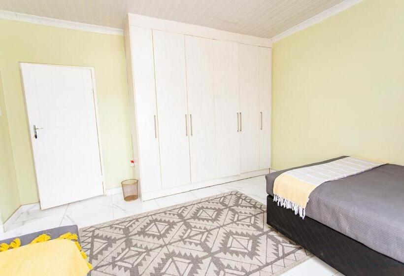 豪华房间, The Hide On Kilburn