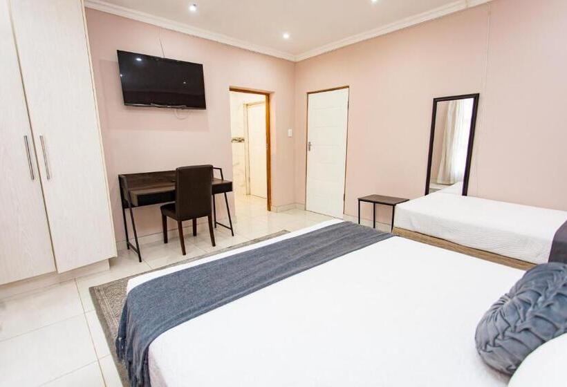 家庭间, The Hide On Kilburn