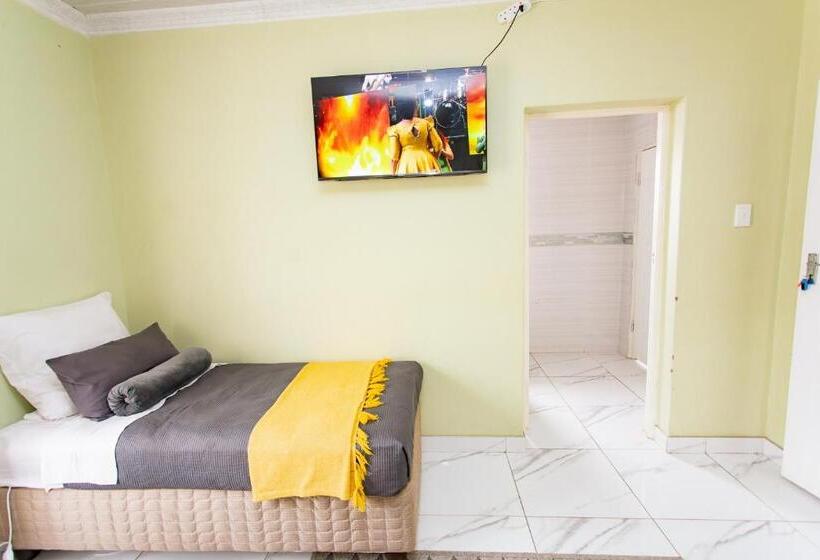 豪华房间, The Hide On Kilburn