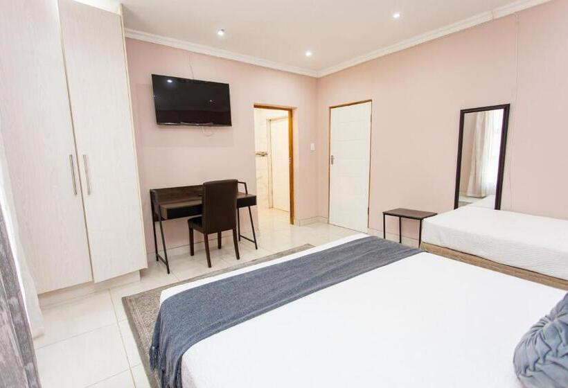 家庭间, The Hide On Kilburn