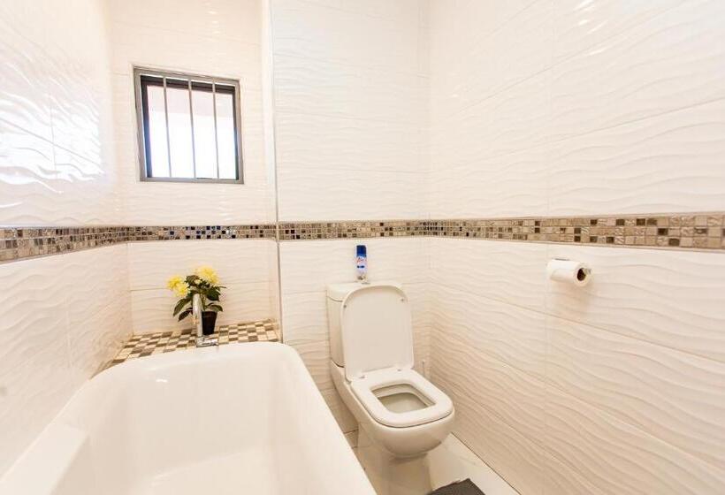 豪华房间, The Hide On Kilburn