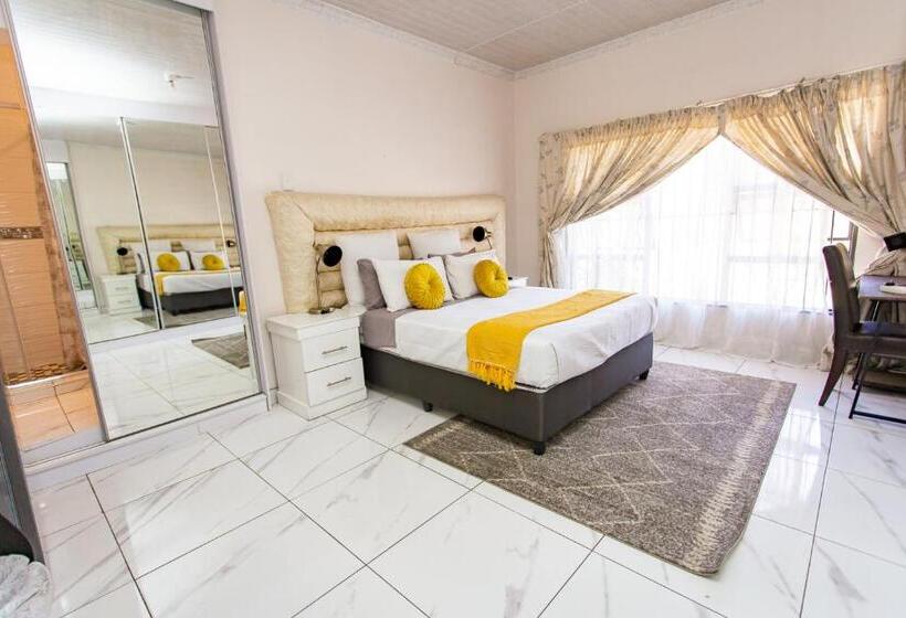 豪华房间, The Hide On Kilburn