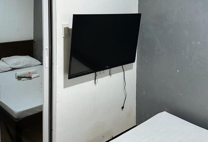 اتاق لوکس, Reddoorz At S B Lodge Taguig