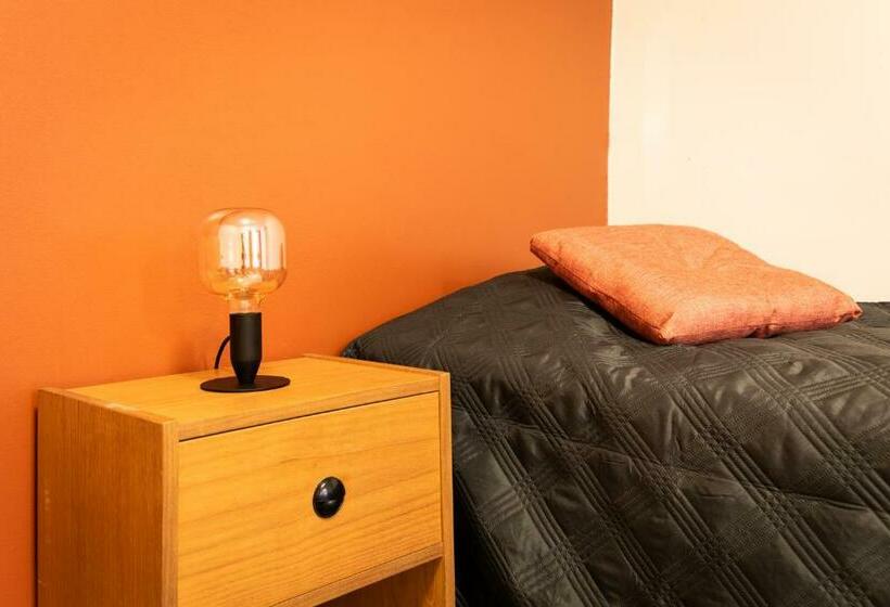 스탠다드 트리픔 룸 공동욕실, Kulkuri Hostellit Hämeenlinna