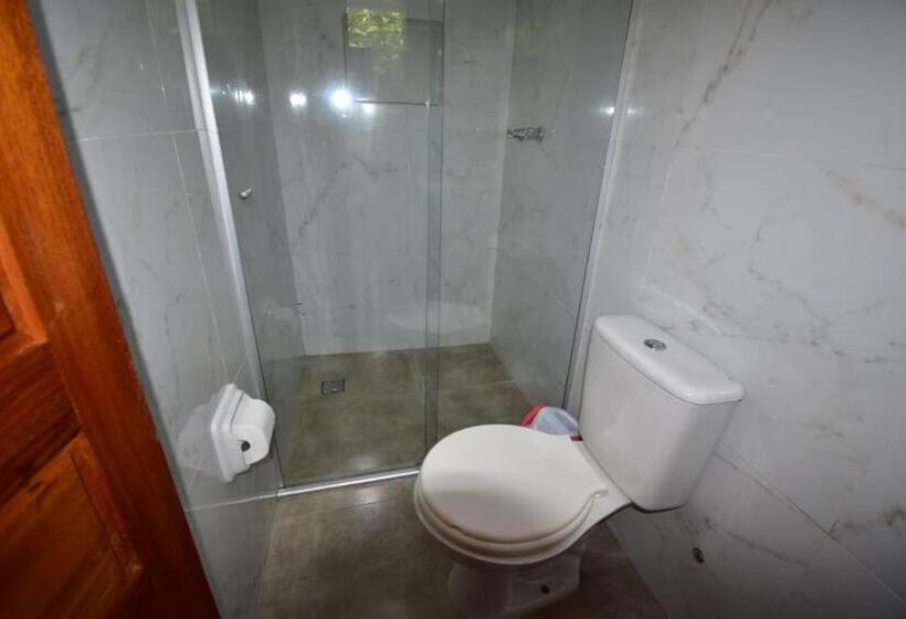 اتاق استاندارد سه نفره, Lux Pousada