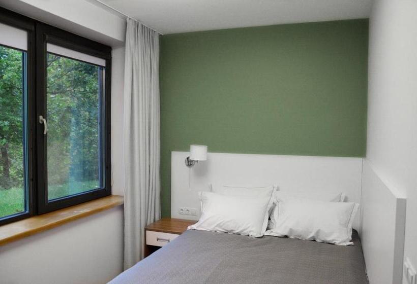 اتاق اکونومی, Tip Tap Guest House