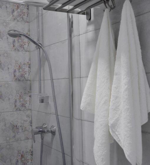 اتاق استاندارد, Tip Tap Guest House