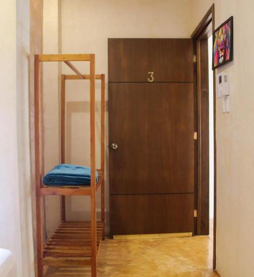 اتاق استاندارد, Nojoch Nah