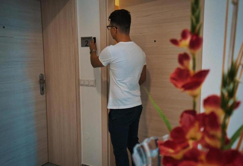 Апартаменты 1 Спальня, M 24 Apartments