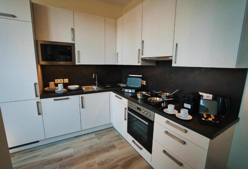 דירת שני חדרים, M 24 Apartments