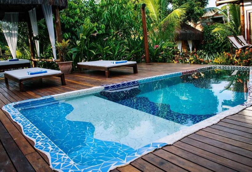 חדר סטנדרט לשלושה עם נוף לבריכה, Barra Suítes